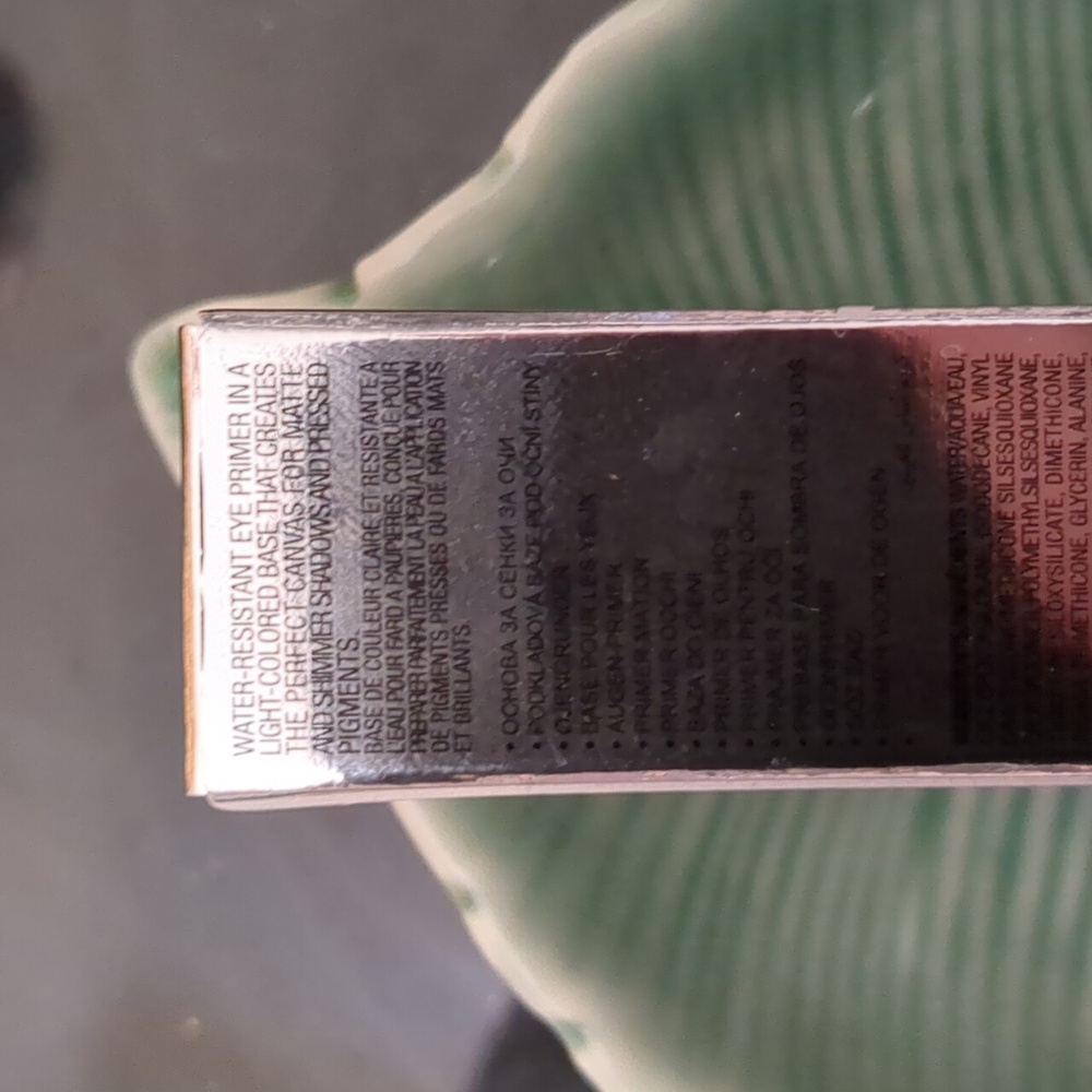 Eye Primer - Picture 2 of 3